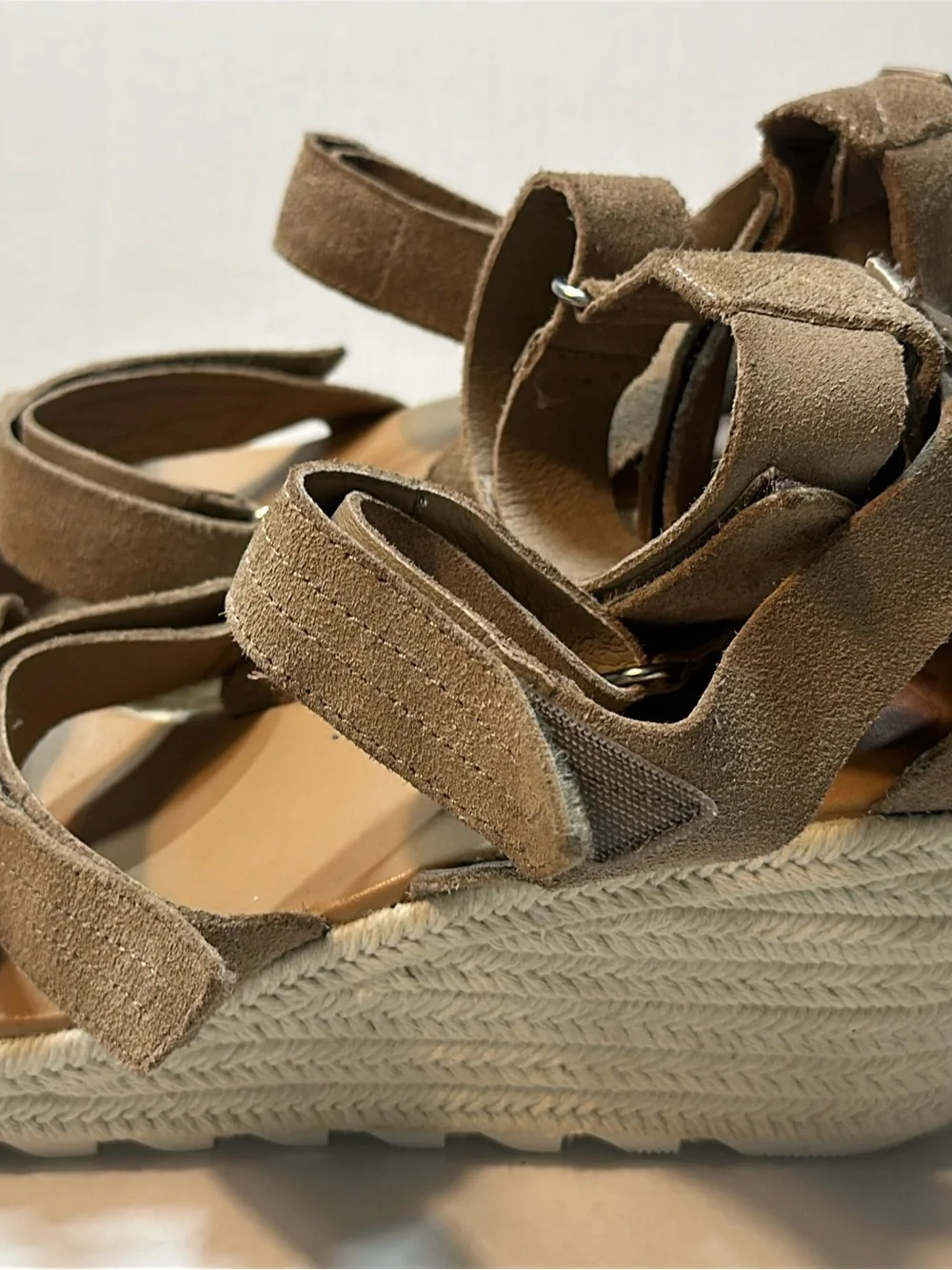 Sorel Women’s Suede Wrap Wedge Sandals in Taupe size 10